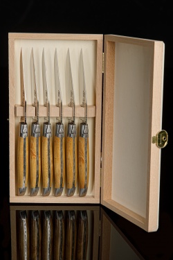 coffret de 6 couteaux en bois d'acacia