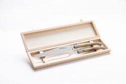 service à découper en pointe de corne